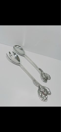 Vintage Mexican Pewter Serving Spoon & Fork 13.25” Elephant Head Design . Beautiful serving set is in excellent condition. Made in Mexico.