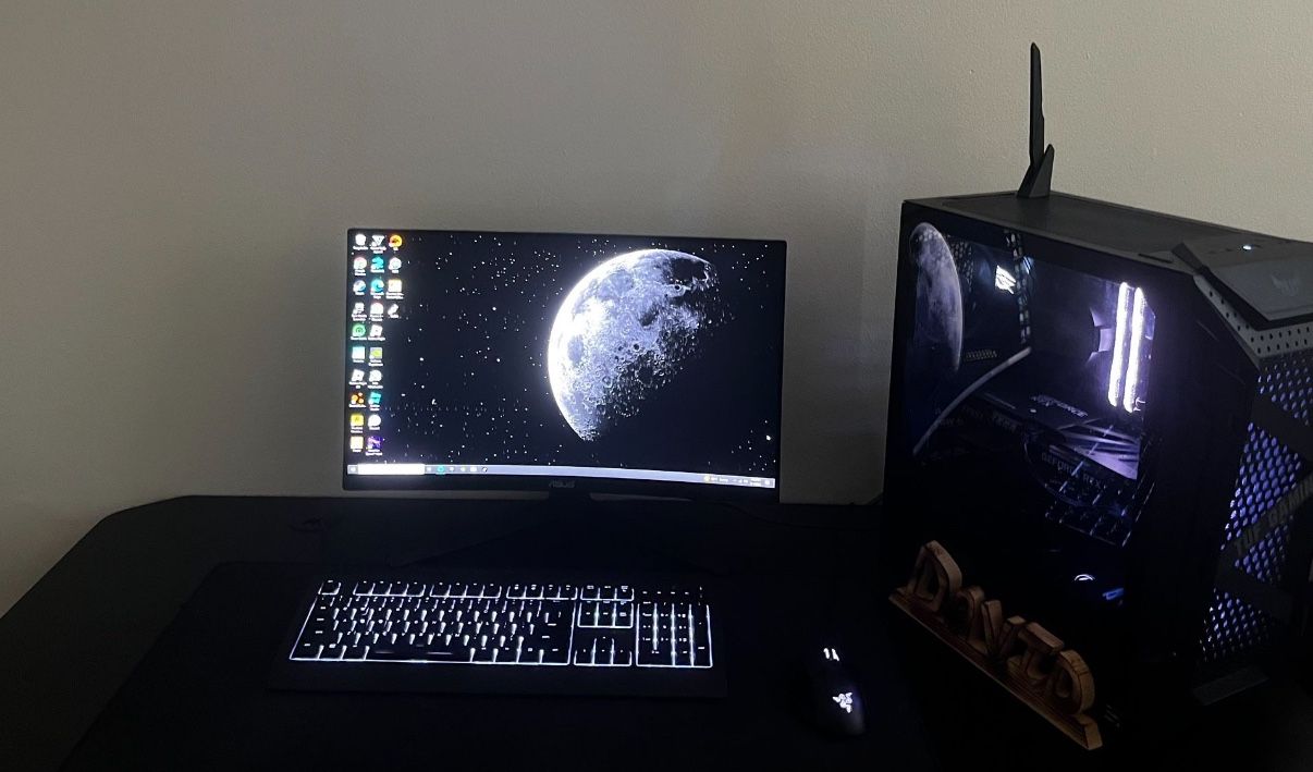 165 Hz Curved Asus Monitor