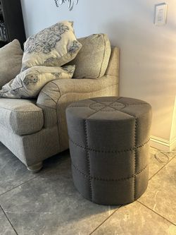 Round Corner Stand