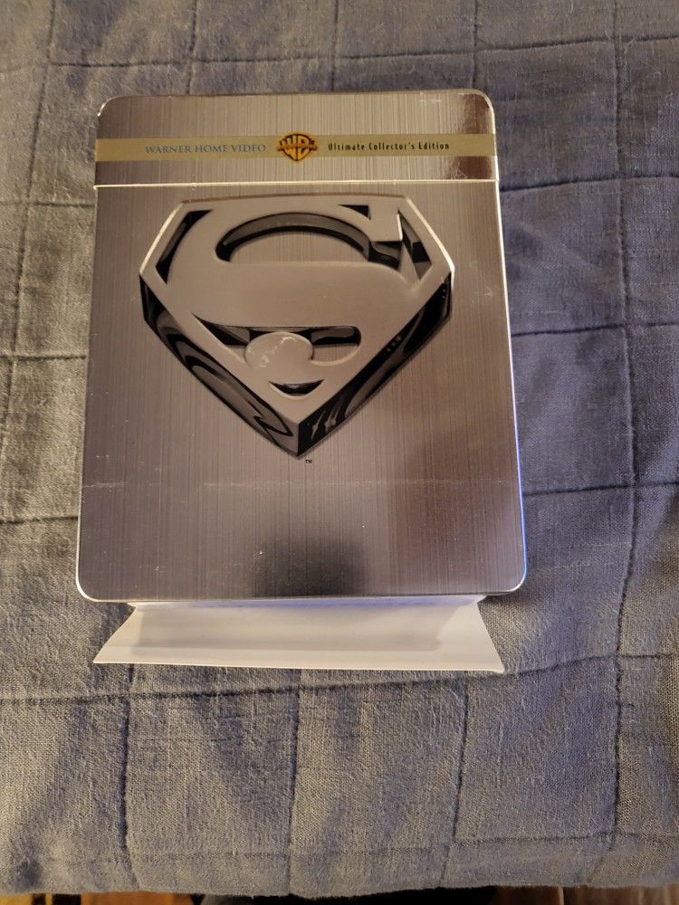 Superman Ultimate Collector's Edition Steel Case Tin 14 Disc DVD Set Like new condition read description for details