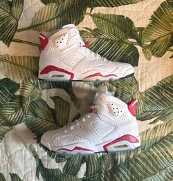 Air Jordan 6 Retro “Red Oreo” (2022) – Men’s Size 8.5
