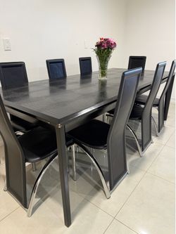 Dining table with 6 chairs
