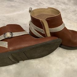 KIDS CARTER BROWN BOOTS SIZE 13 USED