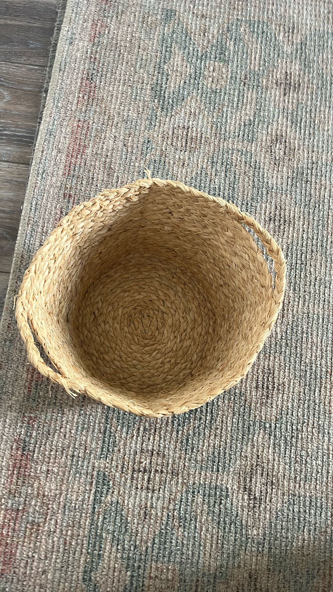 Beautiful,Tan, Light,2 HandledBasket For Sale!! #cheap#beatiful#brand New#