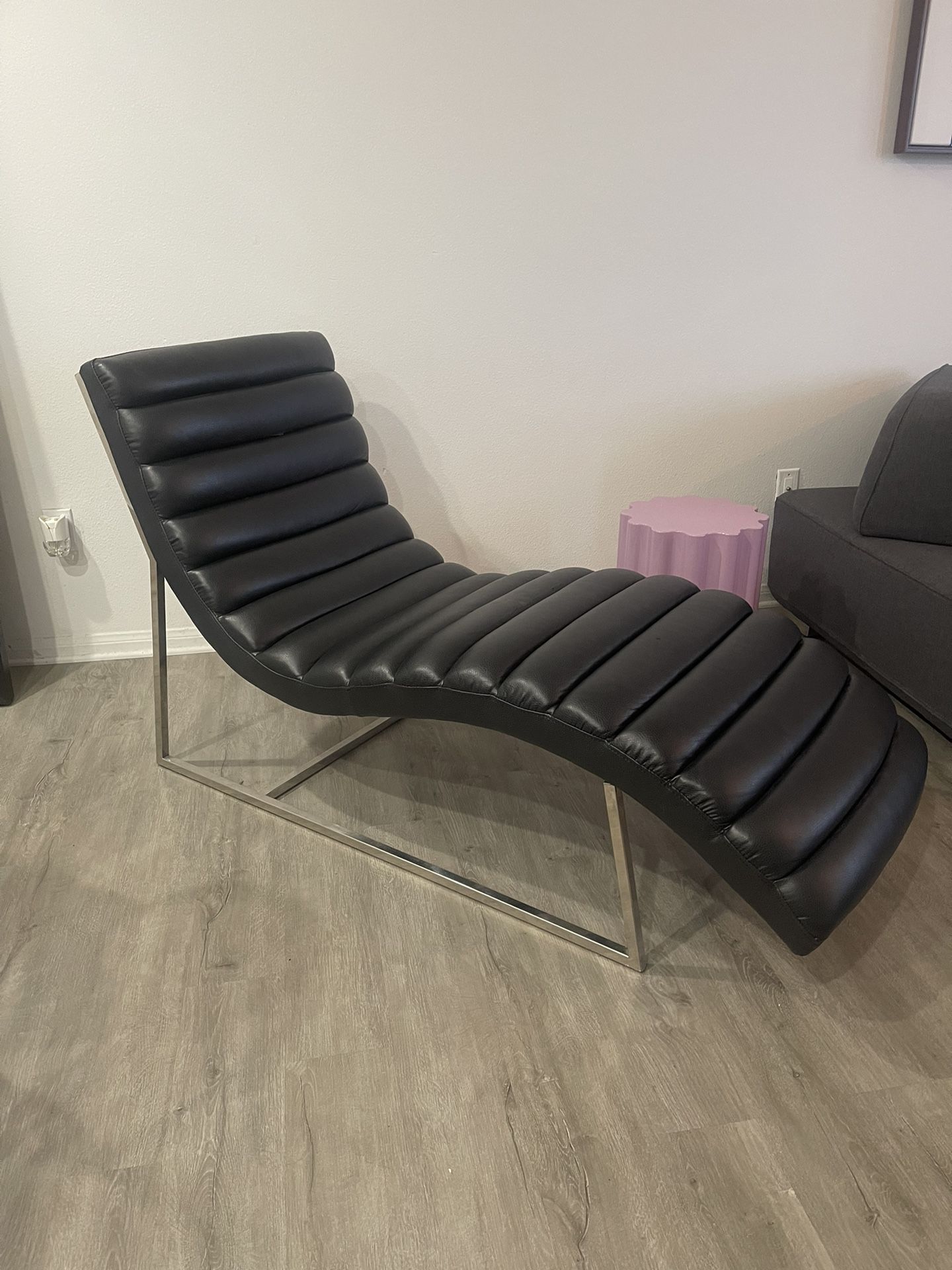 Chaise Lounge Chair Sofa - Black & Chrome