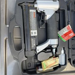 Porter Cable PIN 100 1" 23 ga. Pin Nailer With Case and Nails