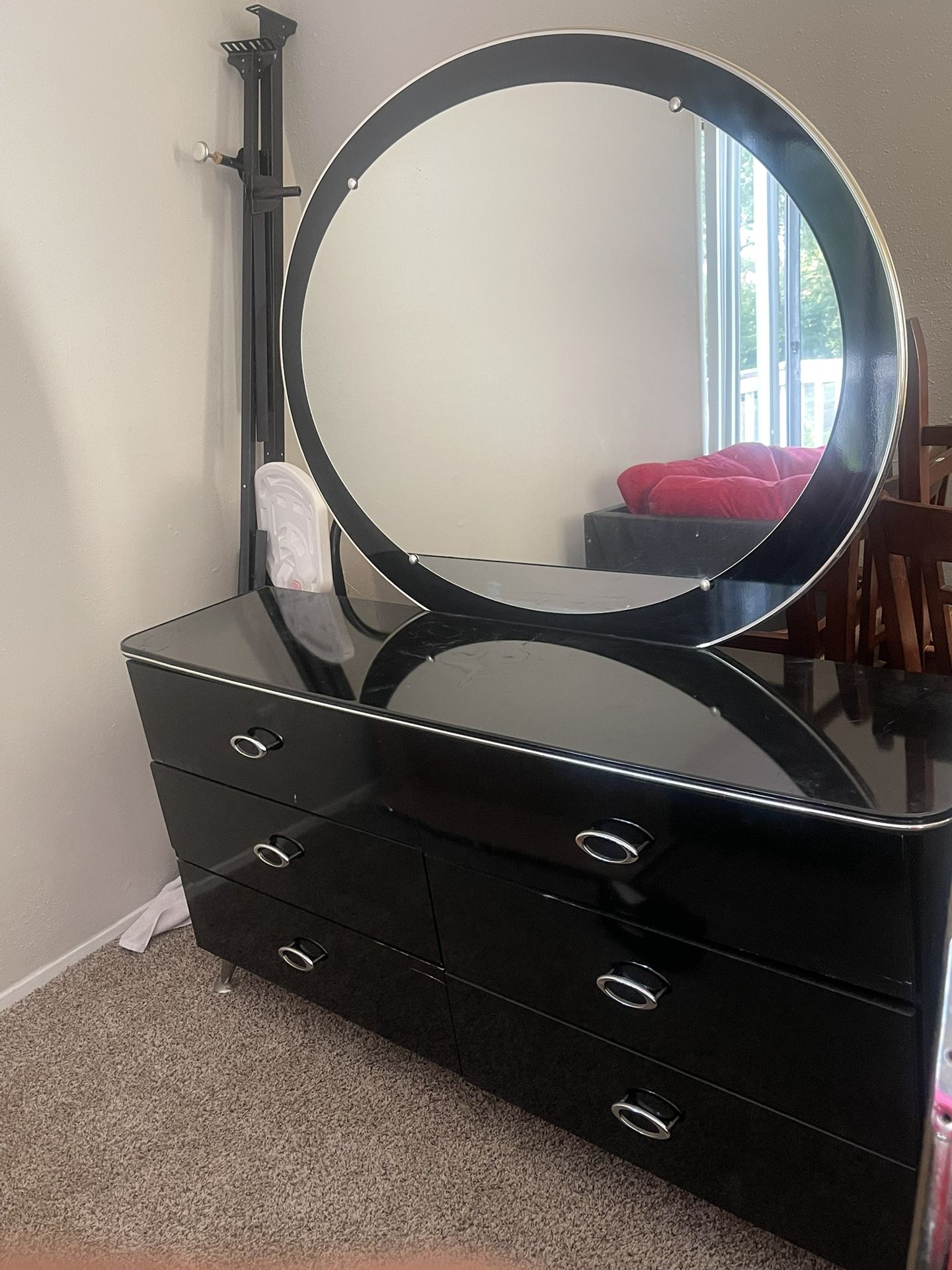 Vanity Dresser