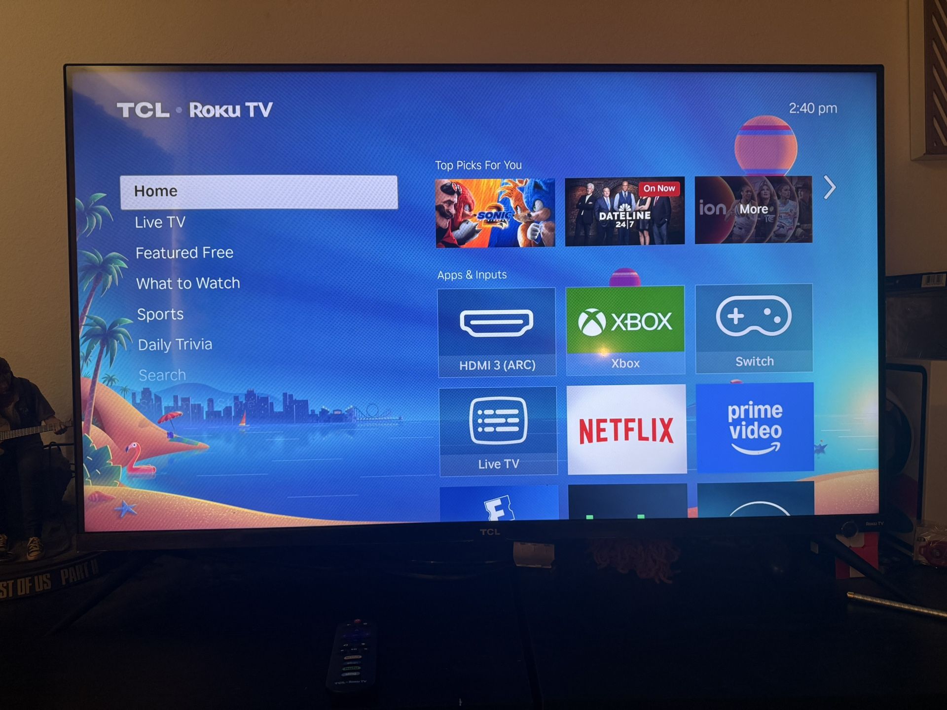 43” TCL Roku TV - 4K Dolby HDR - Smart - Class Series 5 (43S525)