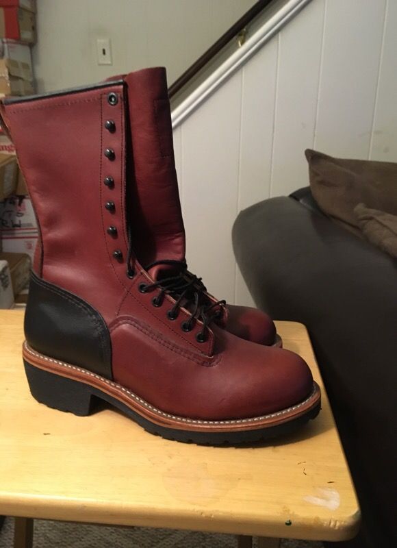 RED WING 921 LOGGER/LINEMAN BOOTS SIZE 9D for Sale in Natick, MA - OfferUp