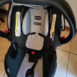 Nice Brita infant Car Seat And Swing25.00