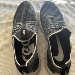 Nike React Athletic Shoes / 11