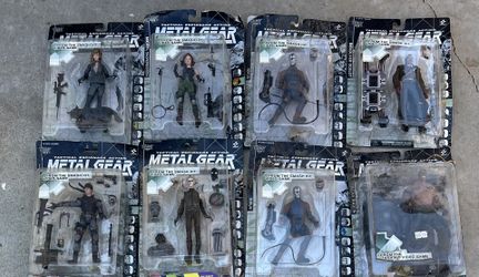 Metal Gear Figures (NOT SELLING FOR $1)