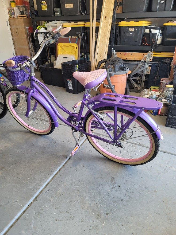 Schwinn 24" Beach Cruiser 5-Speed Bike (Purple)