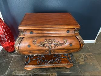 Ornate Wood Bombe Accent Chest / End Table with Storage Drawers