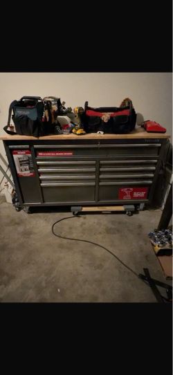 Husky tool box