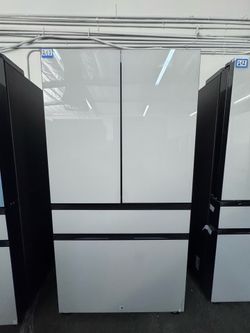 Samsung Bespoke 29cu 4-Door French Door Fridge (RF29BB86001) — $1,700 | Retail $3,400 | San Fernando