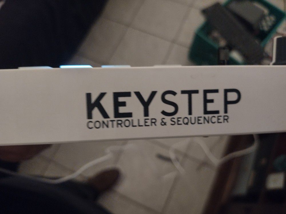 Midi Controller And Sequencer In One Keyboard
