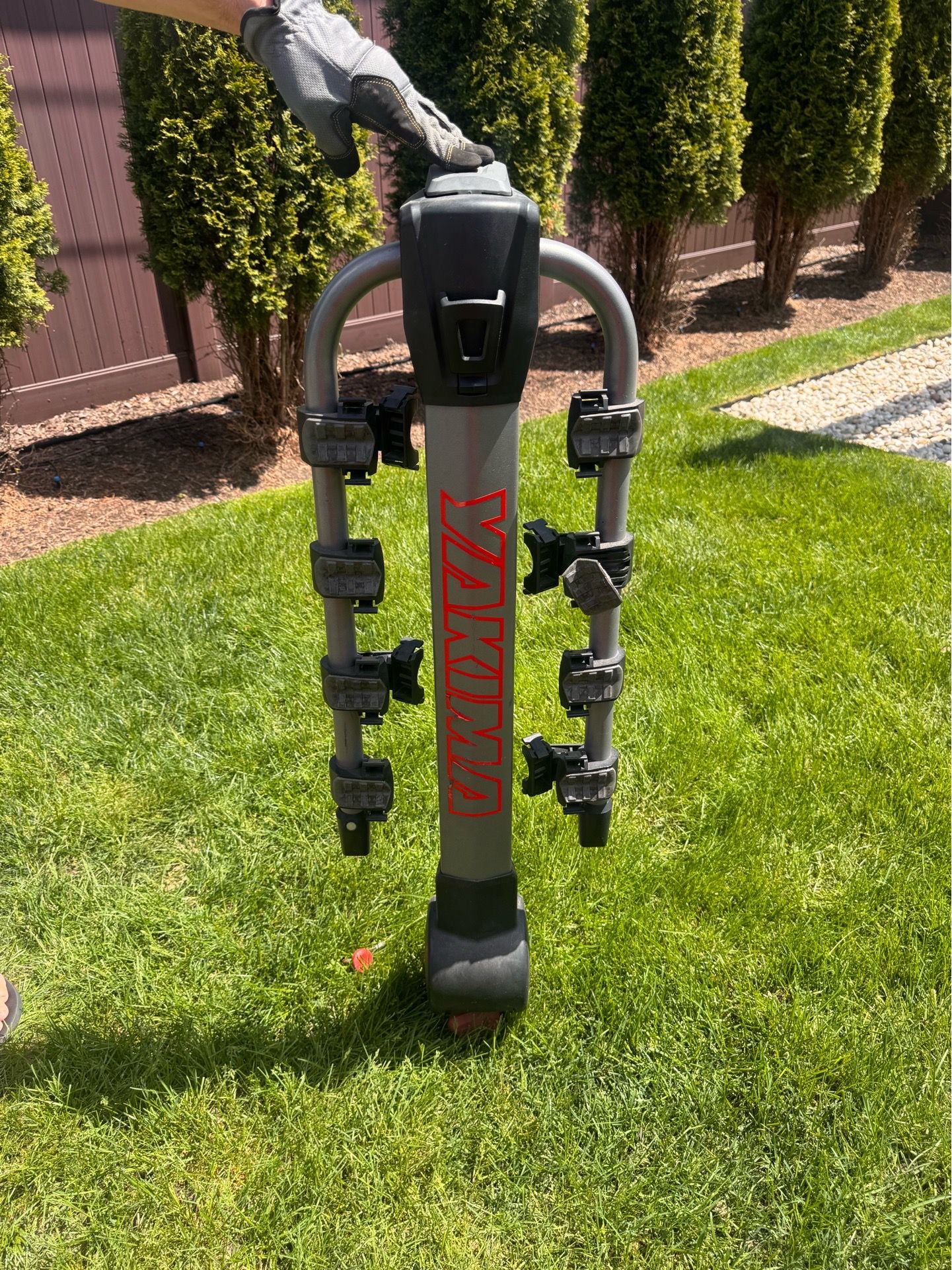 Yakima 4-bike rack with 2-inch hitch adapter