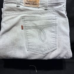 Levi’s 530   46in Waist
