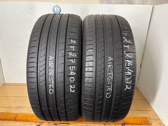 2 tires 275 40 22 Pirelli p zero Pz4 high tread no repairs