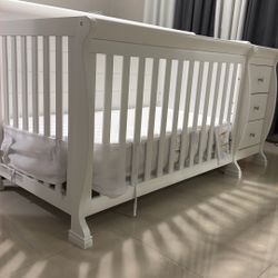 Convertible Crib 