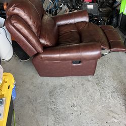 Brown leather recliner set