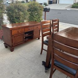 Dining Table With 6 Chairs And Hutch 