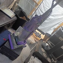 Dyson Vaccum 