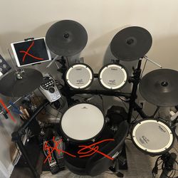 Roland TD-15 With Vh-10 Hi Hats. 