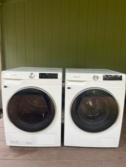 Samsung Compact AI Smart Dial Front Load Washer & Ventless Heat Pump Dryer -
