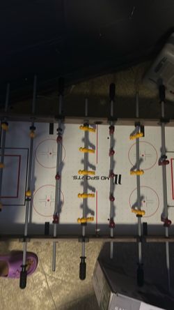 Hockey game/pool table