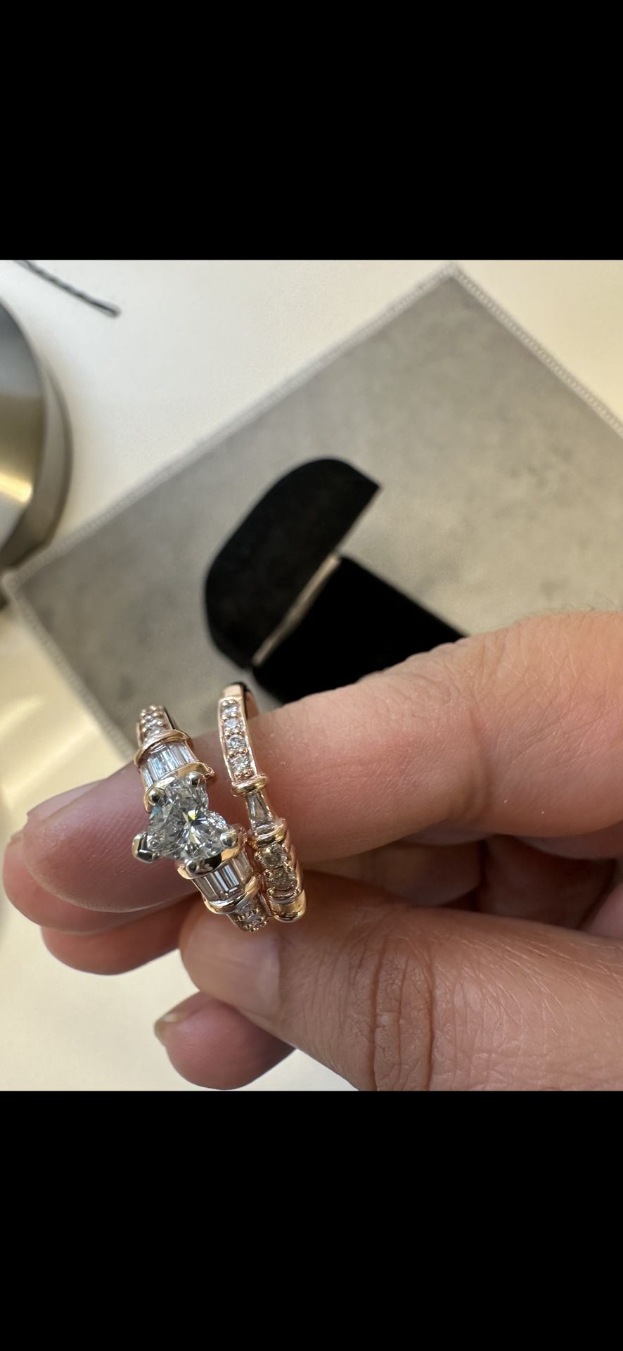 Beautiful Natural diamond Ring including band in 14k Rose Gold