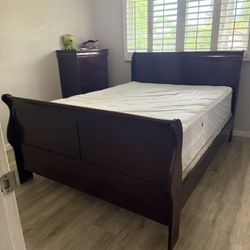 Queen Headboard and footboard with mattress support, mattress not included