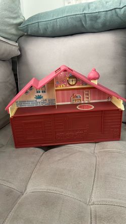 Bluey playhouse