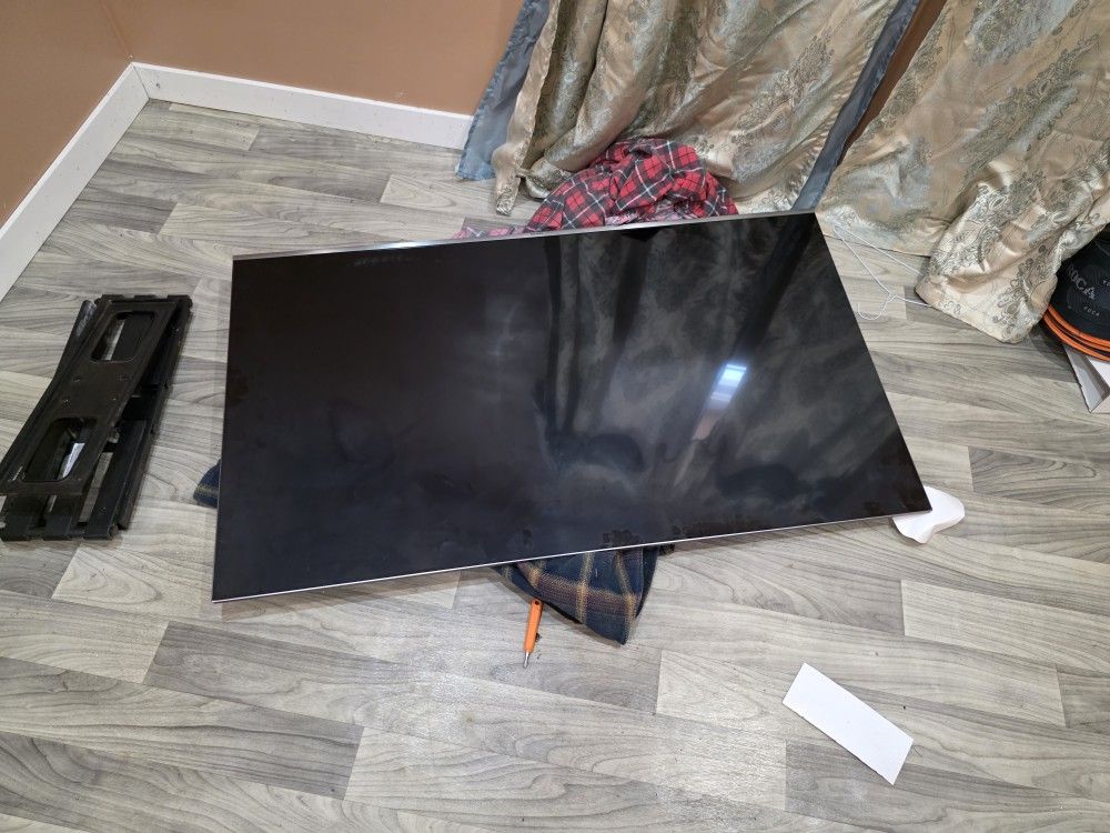 Smart Tv Samsung 55" Trabaja Muy Bien