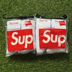 Supreme x Hanes Socks (4 Pairs) 