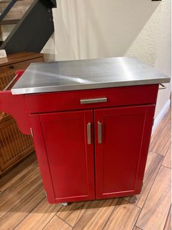Red cabinet / kitchen bar