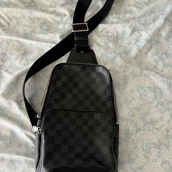 Louis Vuitton Avenue Damier Graphite Sling Bag 