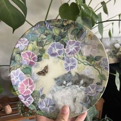 Beautiful Kittens Floral Graden Lily Collectors Plate Petal Pals by Lily Chang 8.5in