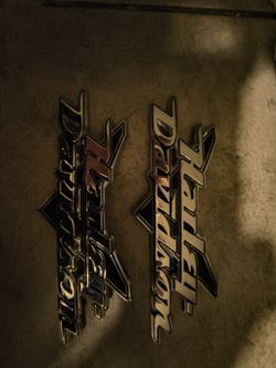 Harley Davidson Gas Tank Emblems( Metal)