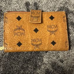 MCM Wallet 