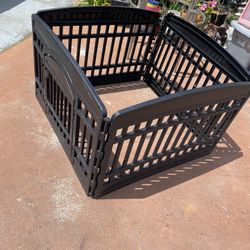 Puppy playpen 24’’ 35x35x24
