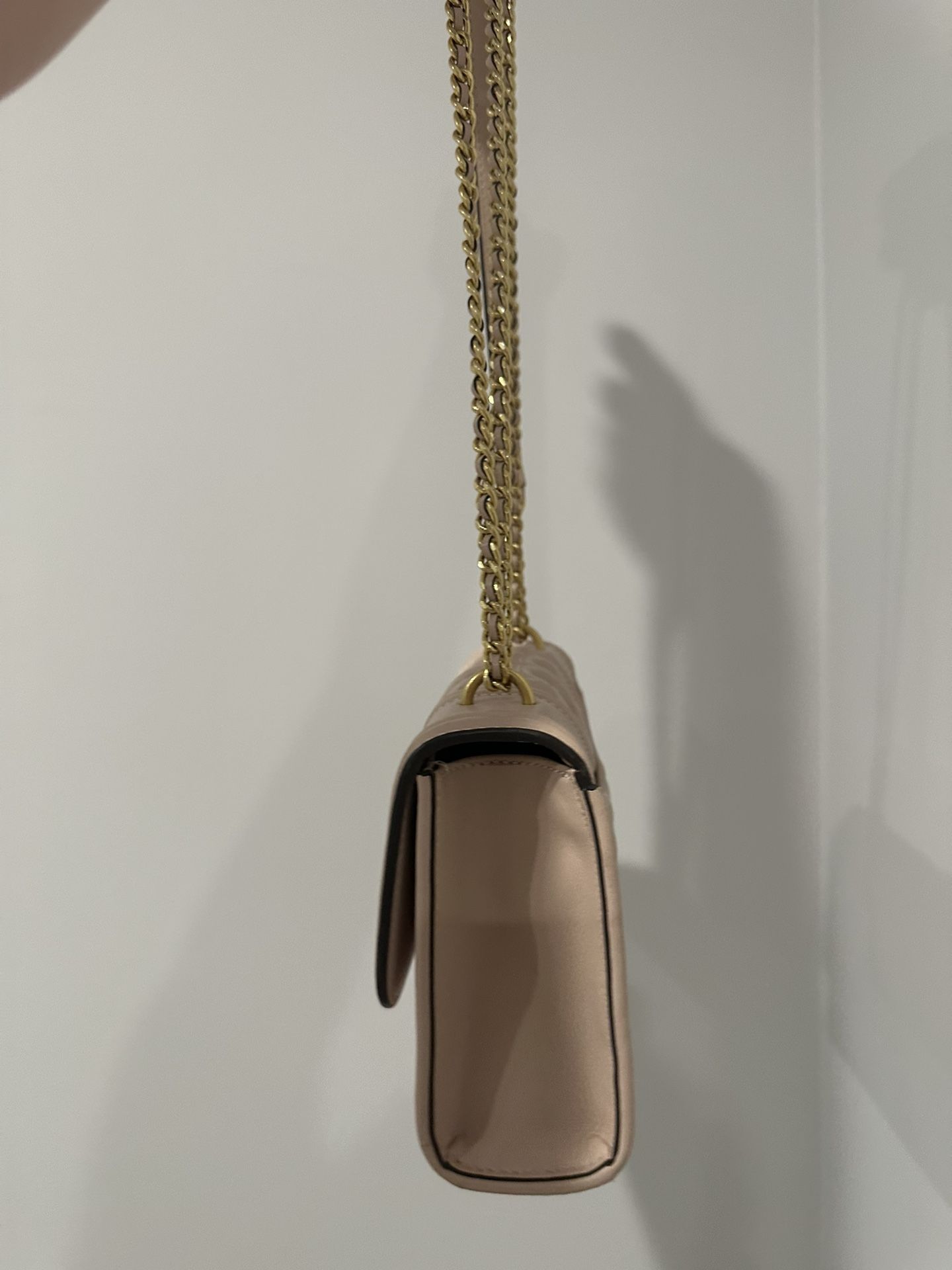 Tory Burch Fleming Small Convertible Shoulder bag for Sale in Burbank, CA -  OfferUp