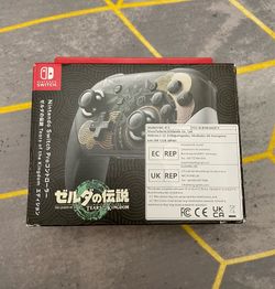 Brand New Nintendo Switch Pro Controller - The Legend of Zelda