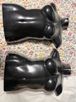 Mannequin hanger