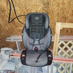 Evenflo Carseat