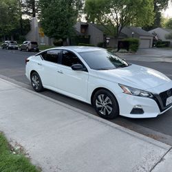 2020 Nissan Altima