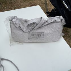 Bolsa Guess Mediana