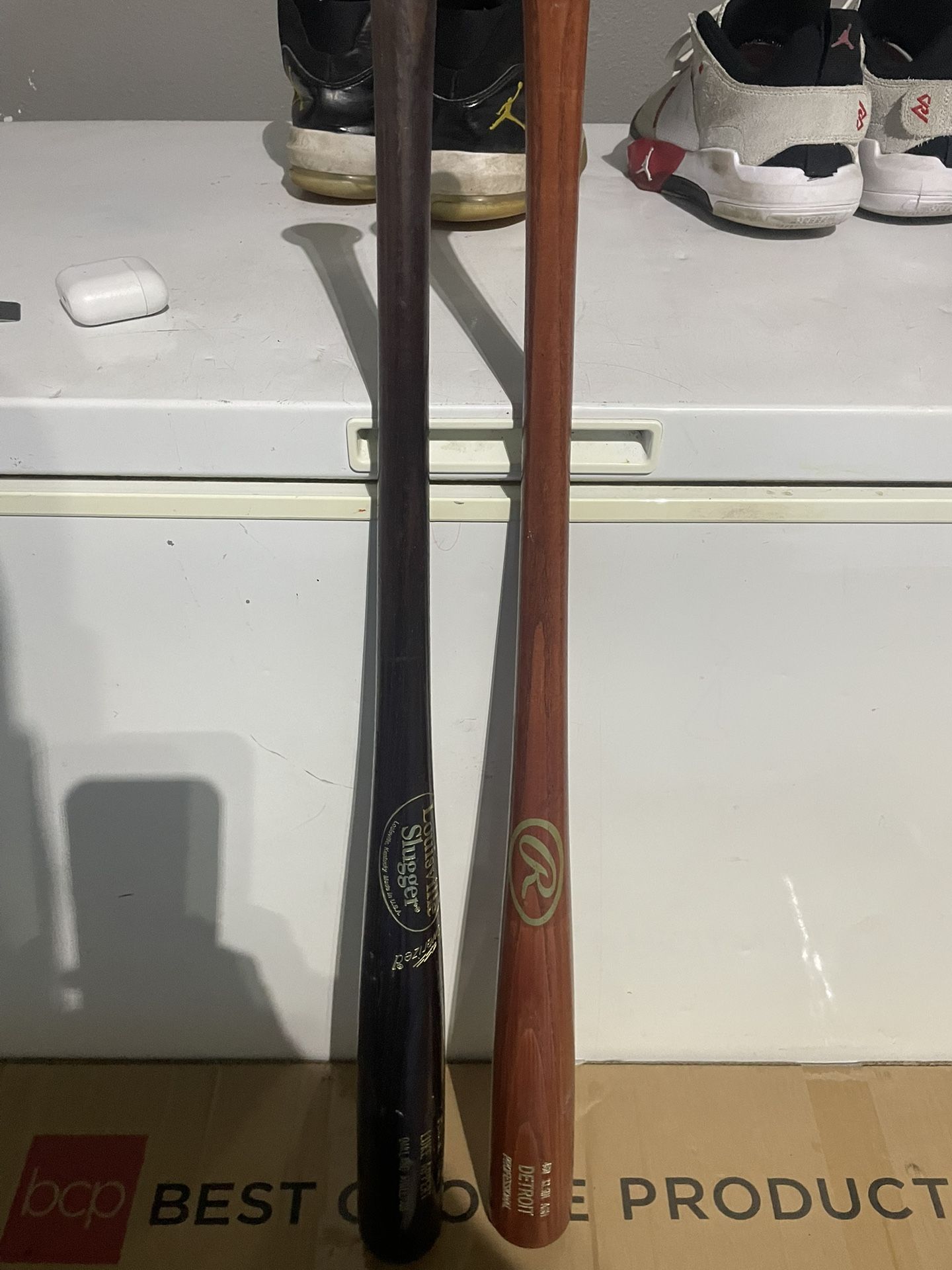 Pro Baseball Bats (2)