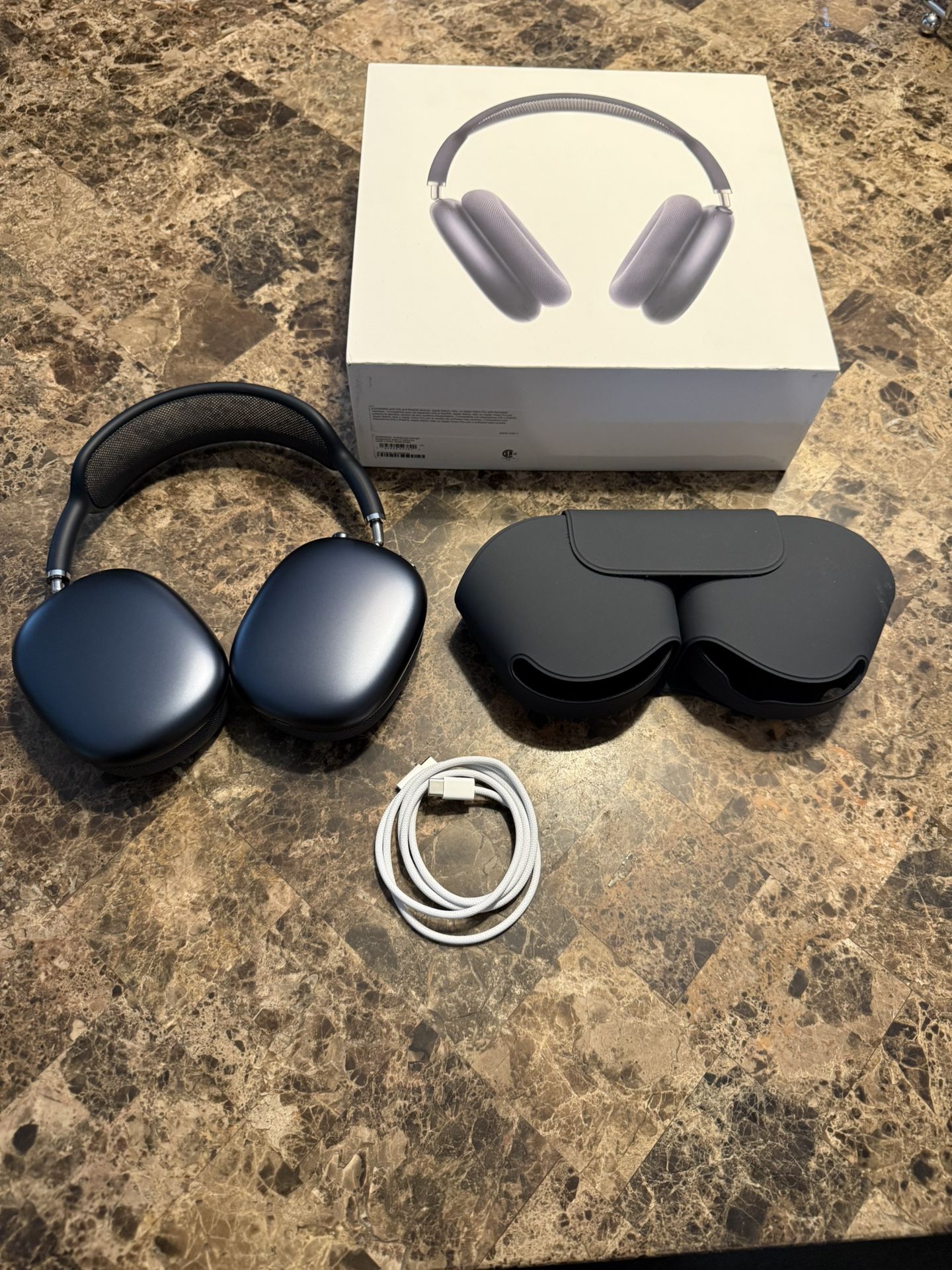Apple AirPods Max